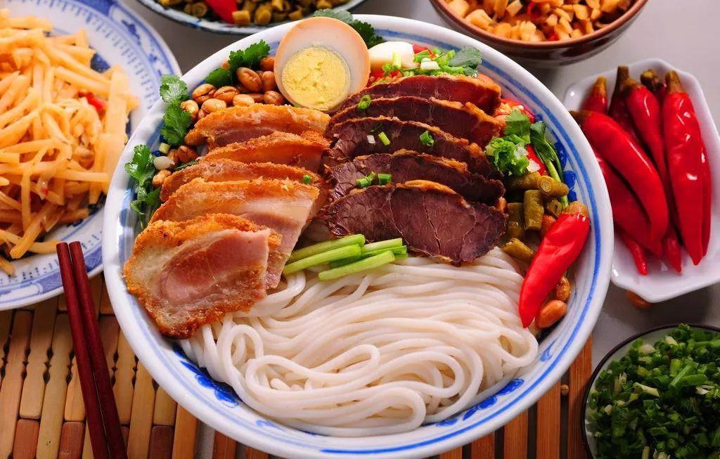 东方美食最新川菜探索，小巷中的美食秘境之旅