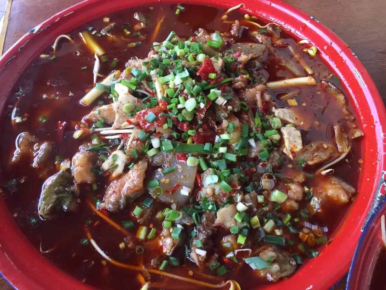 资中小巷深处的独特风味，隐藏版特色小店的故事揭秘