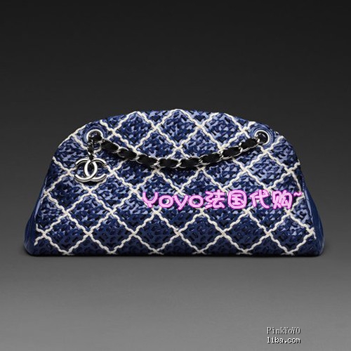 Chanel Santini最新时尚图集，小巷深处的独特时尚体验